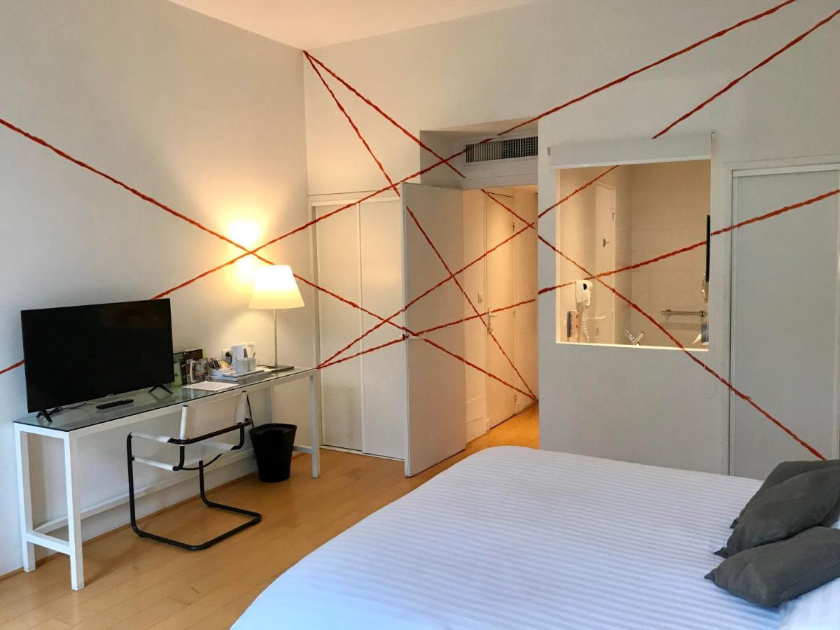 Privilege Double Room balcony Garden Side